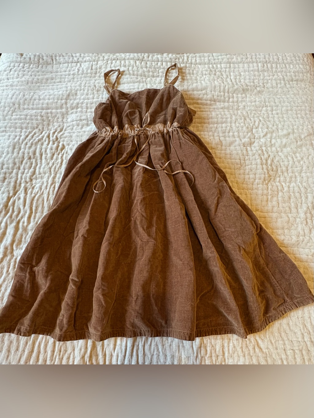 Manuelle Guibal The Velvet Tobba Dress In Kraft Brown French Cottage Small